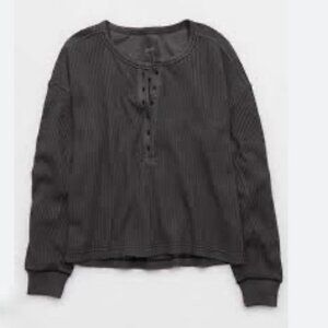 NWT Aerie Smokey Gray Waffle Knit Henley Relaxed Fit Sweatshirt XL
